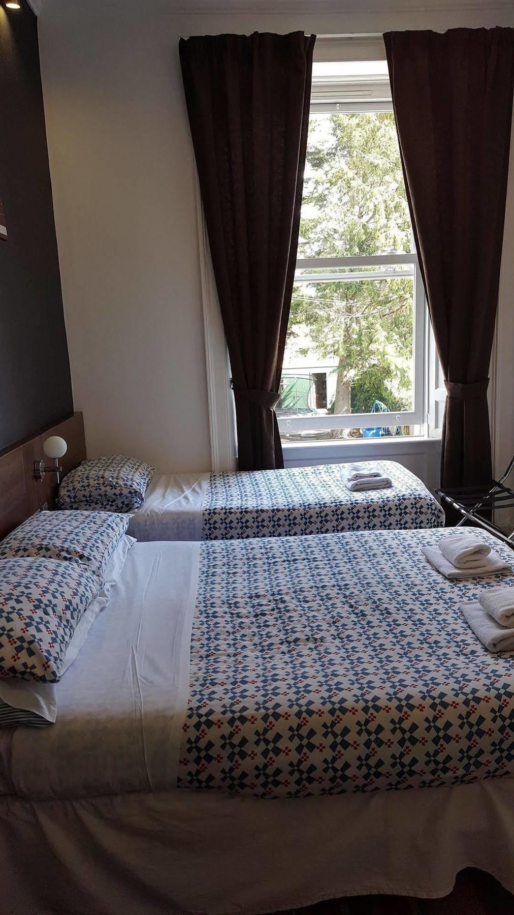 Cherry Blossom Guest House Whitby Exteriör bild